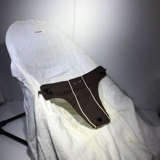 #5668 BABYBJORN Babysitter Balance ブラウンの画像