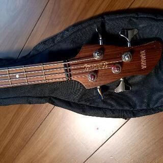 YAMAHA　ベース　ウッディの画像