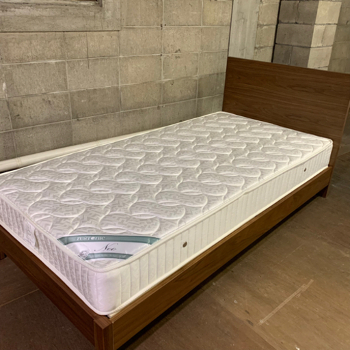 ☆中古美品☆ シングルサイズ ベッド マットレス付き フレーム 寝具 菊