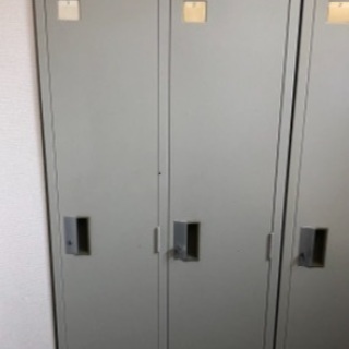 2人用ロッカー　×2組