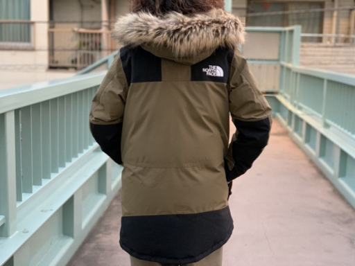 【美品】レディースM NORTHFACE マウンテンダウンコート