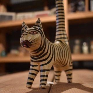 木製の猫