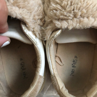 最終価格★ ZARA ハイカットスニーカー・ファースニーカー20.5cmの画像