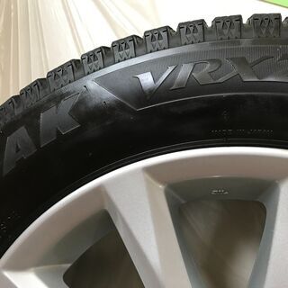 ブリジストン 215/55r17 vrx2 スタッドレスの画像