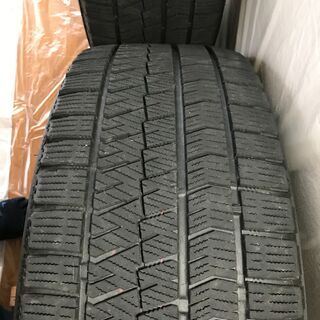 ブリジストン 215/55r17 vrx2 スタッドレスの画像