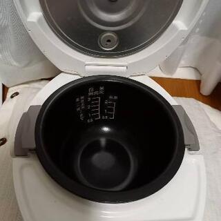 ③　シャープ　炊飯ジャー　SHARPの画像