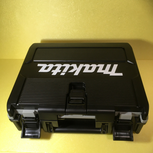 【新品未使用】 マキタ 18V インパクトセット 650254