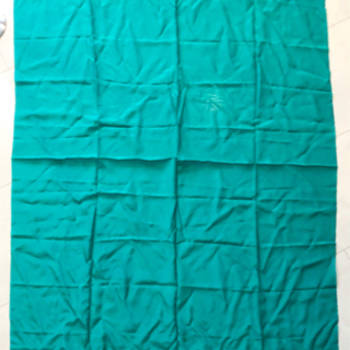 【ネット決済・配送】クリスマス　テーブルランナー　緑　グリーン　シルク　無地　布　テーブルクロス　テーブルセンター Table runner green silk の画像