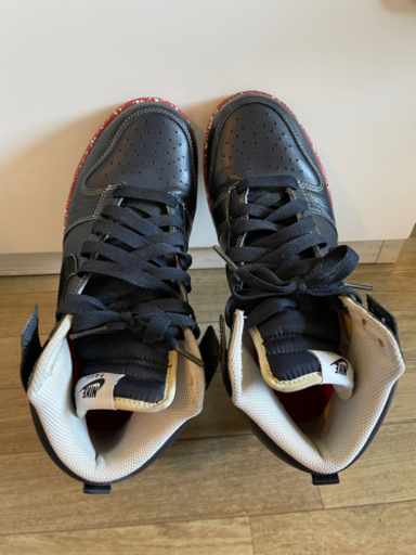 ・NIKEスニーカー　（27㎝） DUNK MIDタイプ（ネイビー・赤・白ドット）