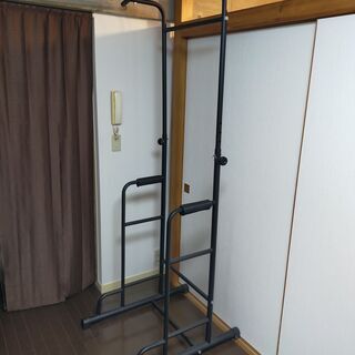 懸垂マシン　ぶら下がり健康器　チンニングスタンド　【STEADY】の画像