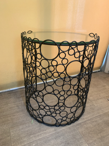 マルデザイン　ガラステーブル　☆