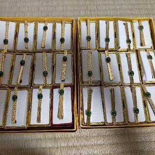 緑の石のタイピン　大量まとめ売