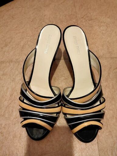 miumiu　サンダル　中古