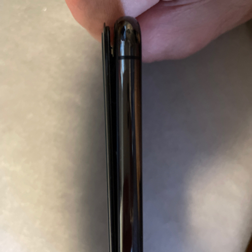 iPhone xs MAX256g SIMロック解除　画面浮、画面異常