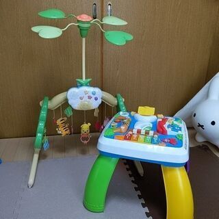 プーメリー＆バイリンガルテーブル