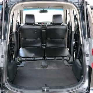 青と黒の共存共栄の画像