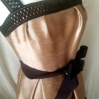ゴールドドレス👗9号の画像