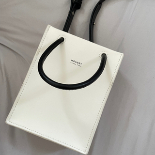 マウジー MOUSSY スクエア ポシェット ホワイト 2way