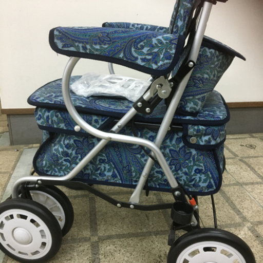 新品　未使用　値下げ　シルバーカー