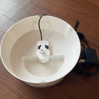 ピュアクリスタル　ペット用給水器　水飲みの画像