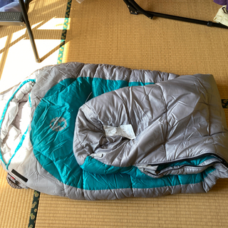 アウトドア用品 寝袋