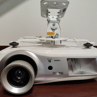 フルHDプロジェクター　dreamio EMP-TW1000の画像