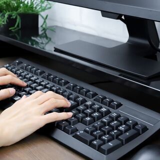 メーカー工場内事務