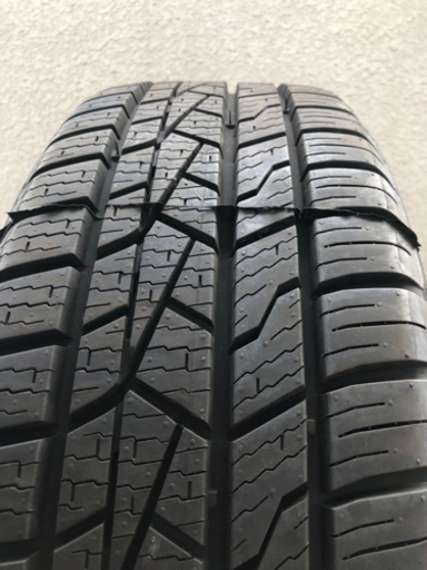 《最終値下げ！！》ほぼ新品195/65R15スタッドレスタイヤ