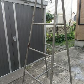 鉄の脚立 １８０cm(交渉中)