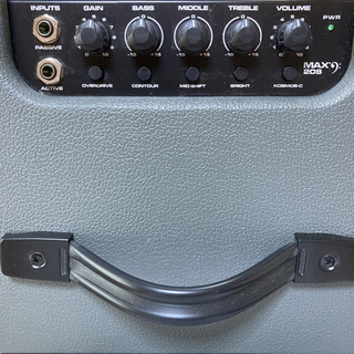 PEAVEY / MAX 208の画像
