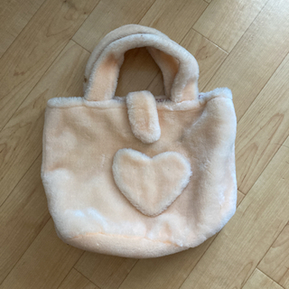 ふわふわハートポケット付かばん