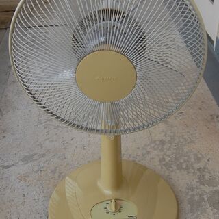 30cmリビング扇風機 AIRMATE KF-301V 5枚羽根...