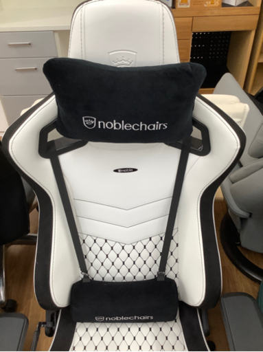 noblechairs ゲーミングチェア 売ります！！