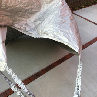 取引き中・車のボディカバー　セダンの前の部分(エンジンルーム)用の画像