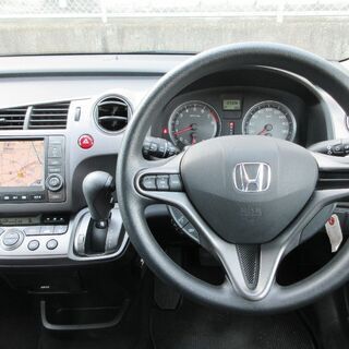 【車検：R5年2月迄】ストリーム（総額：32万円）【走行3.3万キロと低走行！】H20年式・1オーナー・禁煙車・HIDヘッドライト・ナビ・ETC・DVD視聴・ステアリングスイッチ・バックカメラ完備※数台出品中！の画像