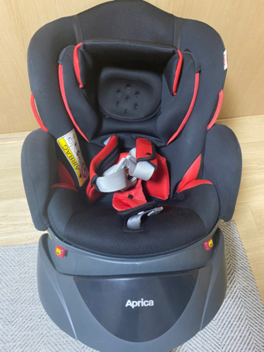 Aprica チャイルドシート