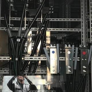 電気工事士として一緒に働いてくれる仲間を募集中！未経験可！経験者の方も応募お待ちしています！道具はこちらで支給します！【日給10,000円～15,000円】～堺市～の画像