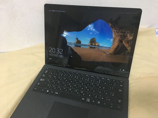 ノートパソコン　Microsoft Surface Laptop2