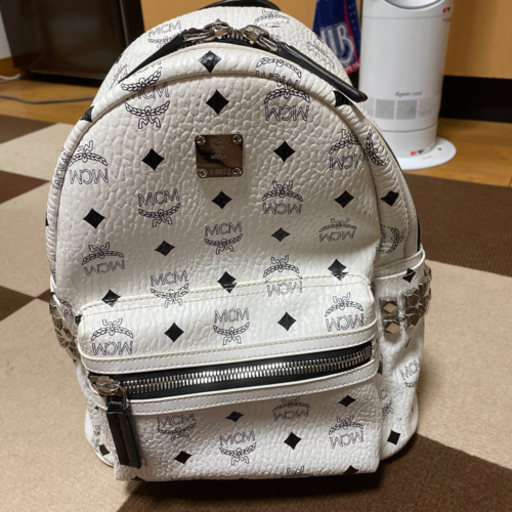 MCM白(ホワイト)リュック