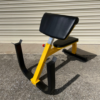 ボディメーカー　プリチャーカールベンチ