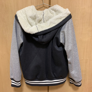 アウター　タグ付き　130の画像