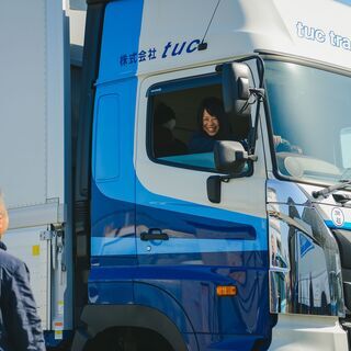 3.5トンドライバー「平車地場中距離、未経験者優遇・正社員」