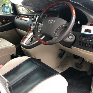 アルファード10系　8人乗り　3.0V6の画像