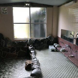 広島市内 宮島から50分🚙　湯来温泉旅館 🏠 − 広島県