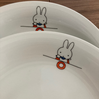 美品★ ミッフィー 食器 10点セットの画像