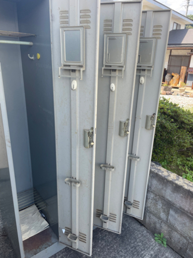 スチールロッカー 3人用ロッカー 鍵付き