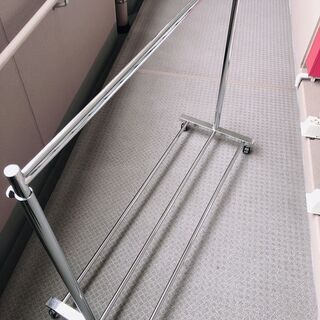 丈夫なパイプハンガーラック 店舗やお店にも！の画像