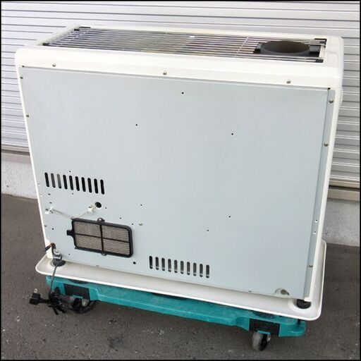 サンポット★カベック 半密閉式石油ストーブ KSH-7011RC R 2018年製★煙突式 木造18畳/コンクリ29畳まで