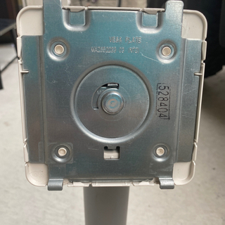 VESA モニタースタンド 差し上げます。の画像