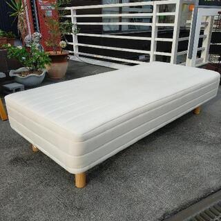 セミシングルサイズ　脚付きマットレス、お売りします。